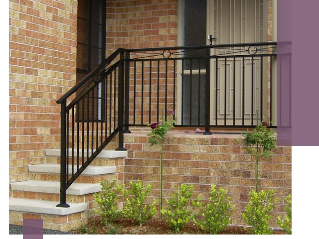 Уличные перила из металла под ключ в Красном Сулине