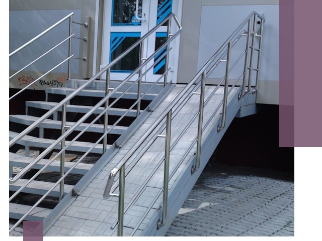 Пандус на крыльцо под ключ в Красном Сулине: монтаж и изготовление